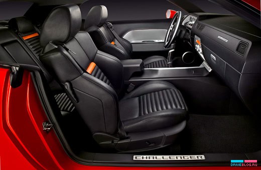 Dodge Challenger SRT8