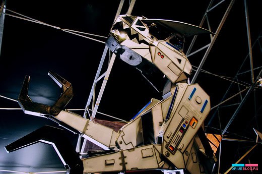 Barrett-Jackson 2008: Robosaurus