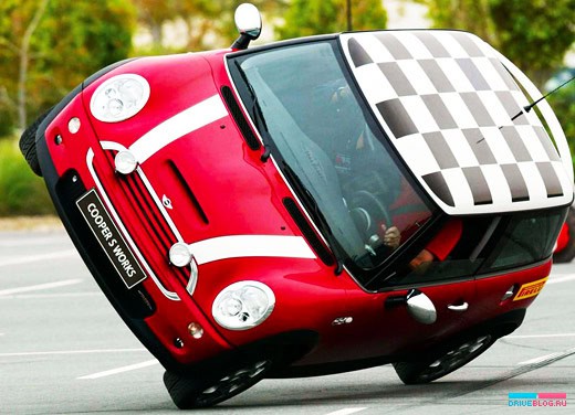 MINI Cooper S John Cooper Works (2003)