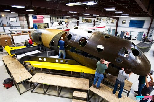 Virgin Galactic SpaceShipTwo & WhiteKnightTwo