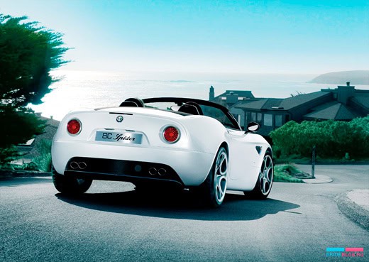 Alfa Romeo 8C Spider