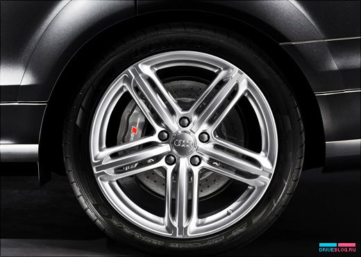 Audi Q7 V12 TDI quattro