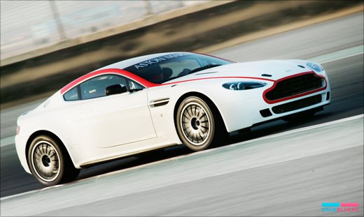 Aston Martin Vantage GT4
