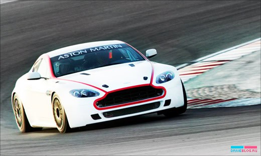 Aston Martin Vantage GT4