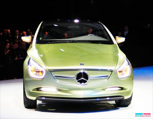 NAIAS 2009: Mercedes-Benz Concept BlueZERO