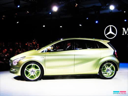 NAIAS 2009: Mercedes-Benz Concept BlueZERO