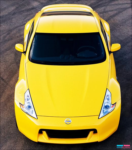 Nissan 370Z Coupe