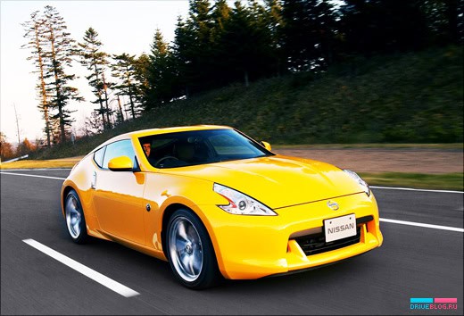 Nissan 370Z Coupe