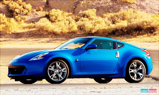 Nissan 370Z Coupe
