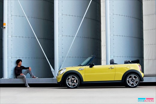 MINI John Cooper Works Cabrio