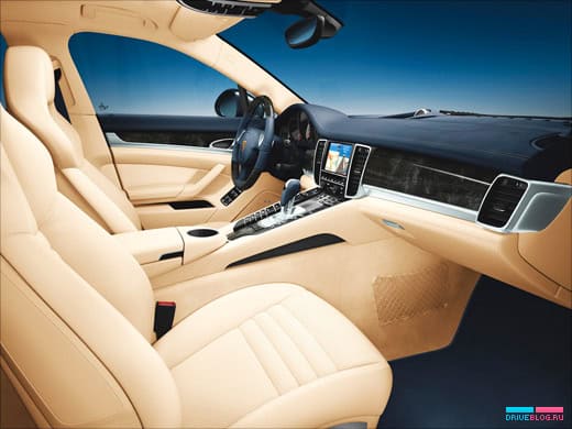 Porsche Panamera 4S