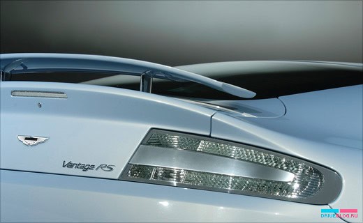 Aston Martin V12 Vantage RS Concept