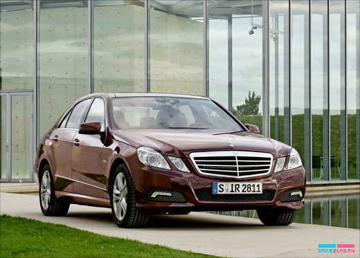 Mercedes-Benz E-Class Saloon