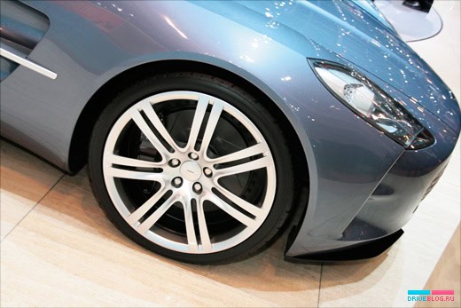 Geneva Motor Show 2009: Aston Martin One-77