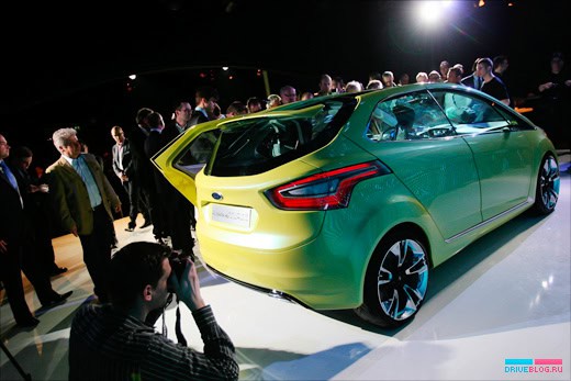 Geneva Motor Show 2009: Ford iosis MAX