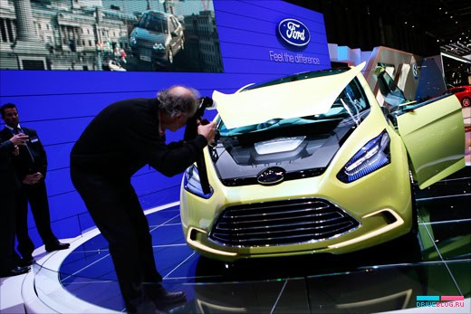Geneva Motor Show 2009: Ford iosis MAX