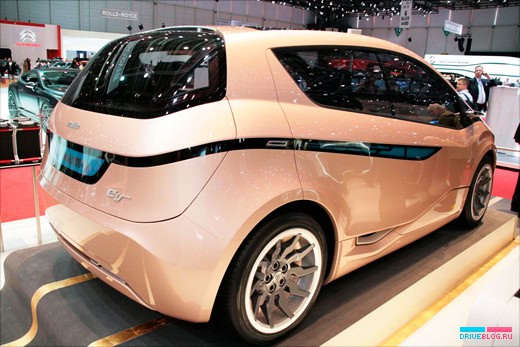 Geneva Motor Show 2009: Magna Steyr Mila EV