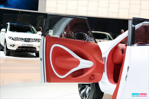 Geneva Motor Show 2009: Nissan Qazana