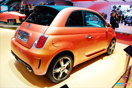 Geneva Motor Show 2009: Rinspeed iChange и E2