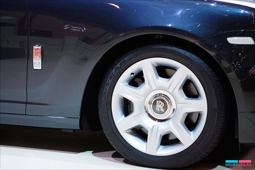 Geneva Motor Show 2009: Rolls-Royce 200EX Concept