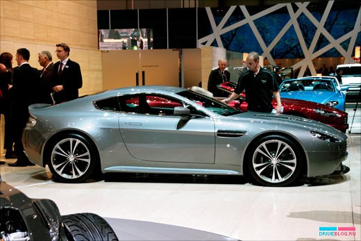 Geneva Motor Show 2009: Aston Martin V12 Vantage