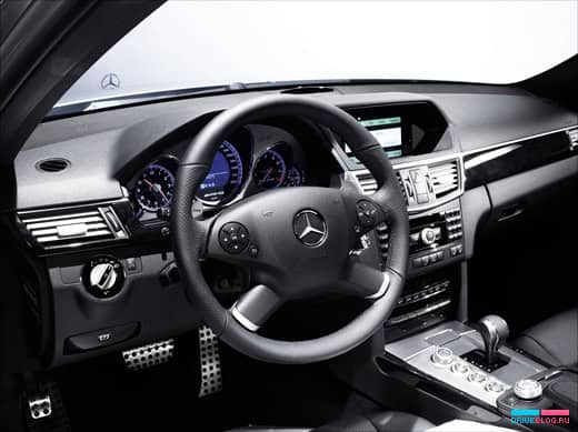 Mercedes-Benz E 63 AMG