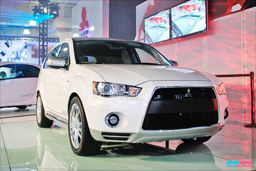 NYIAS 2009: Mitsubishi Outlander GT Prototype