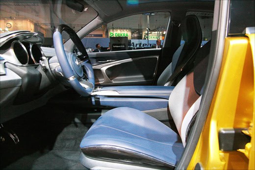 IAA 2009: Lexus LF-Ch Concept