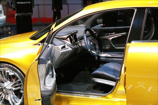 IAA 2009: Lexus LF-Ch Concept