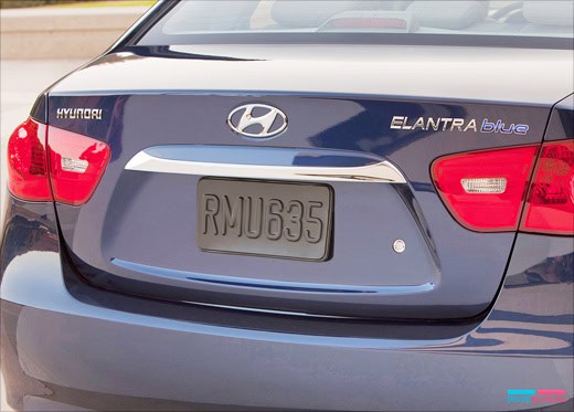 Hyundai Elantra Blue