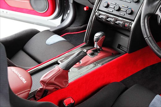 Tokyo Auto Salon 2010: Tommy Kaira Nissan GT-R Silver Wolf Edition Ebbrezza-R