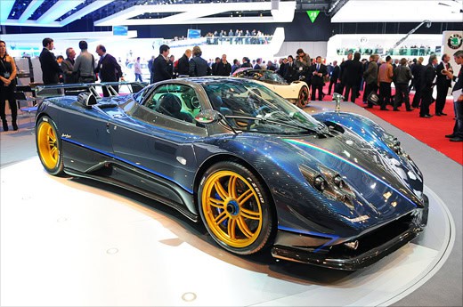 Geneva Motor Show 2010: Pagani Zonda Tricolore