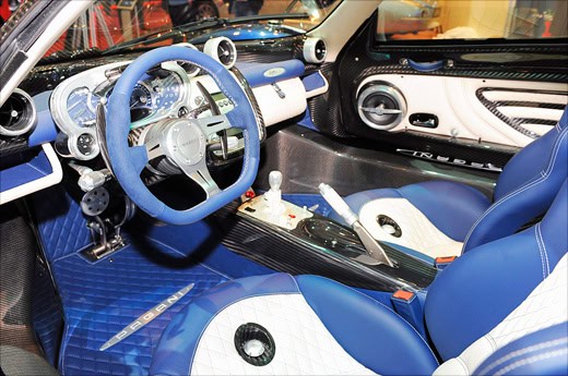 Geneva Motor Show 2010: Pagani Zonda Tricolore