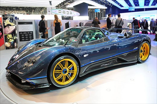 Geneva Motor Show 2010: Pagani Zonda Tricolore