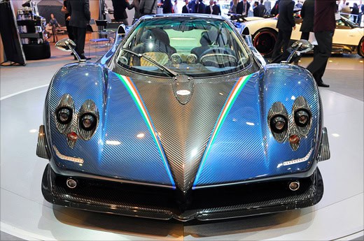 Geneva Motor Show 2010: Pagani Zonda Tricolore