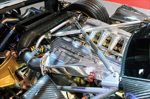 Geneva Motor Show 2010: Pagani Zonda Tricolore
