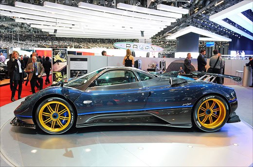 Geneva Motor Show 2010: Pagani Zonda Tricolore
