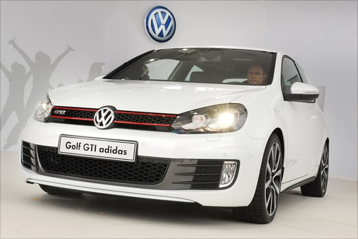 Volkswagen Golf GTI Adidas