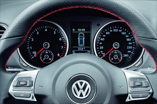 Volkswagen Golf GTI Adidas