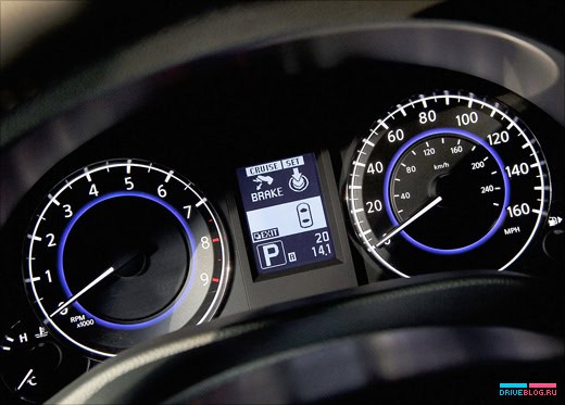 Infiniti M37