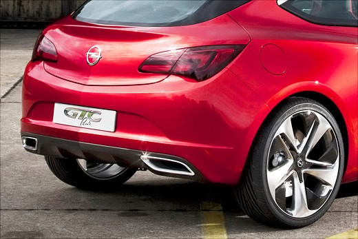 Opel Astra GTC Paris