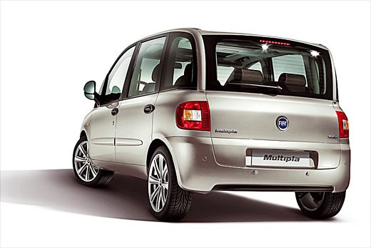 Fiat вновь откладывает выпуск новых моделей