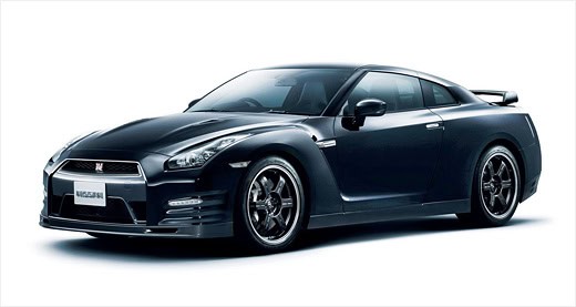 Nissan GT-R
