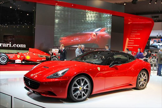 Paris Auto Show 2010: Ferrari California HELE