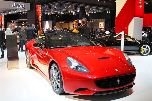 Paris Auto Show 2010: Ferrari California HELE