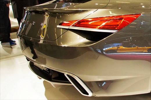 Paris Auto Show 2010: Lotus Eterne