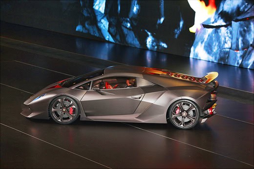Paris Auto Show 2010: Lamborghini Sesto Elemento