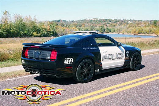 Ford Mustang Decepticon