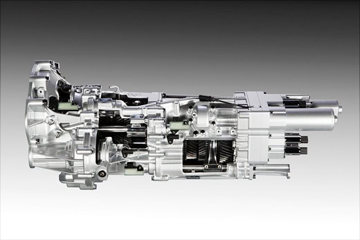 700-сильный мотор V12 от Lamborghini