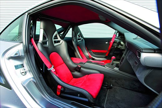 Porsche 911 GT2 RS